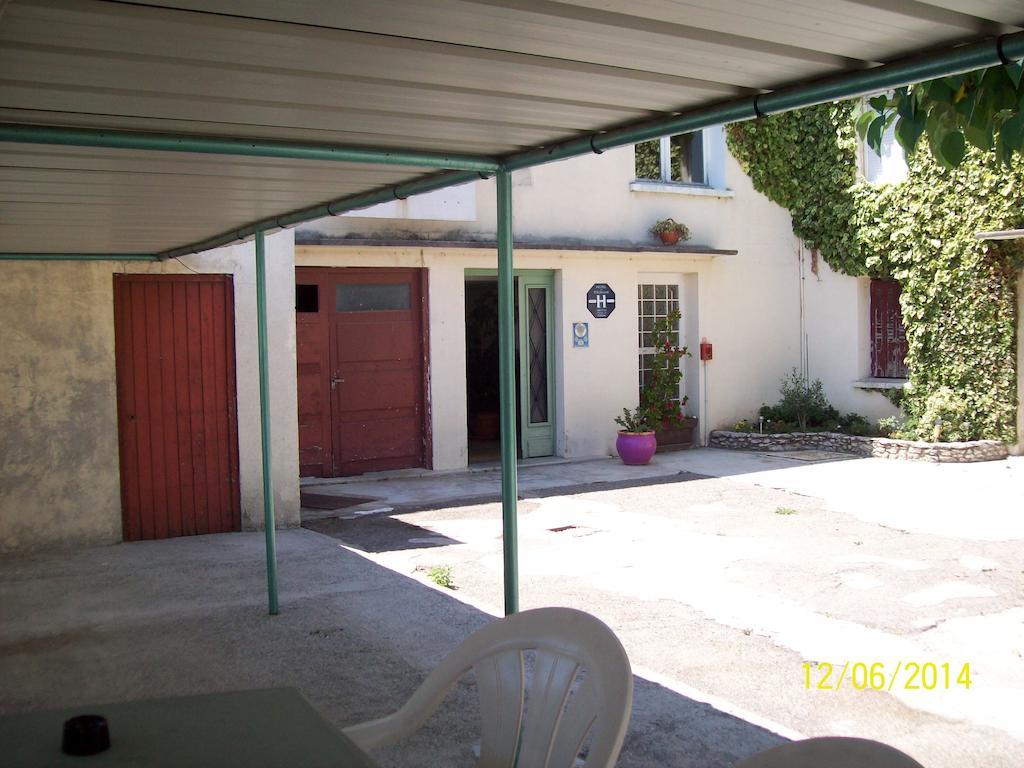 Le Relais Des Blaches Hotel Pierrelatte Exterior photo