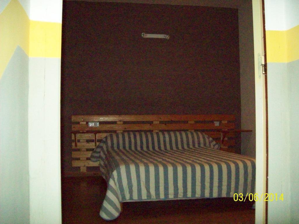 Le Relais Des Blaches Hotel Pierrelatte Room photo